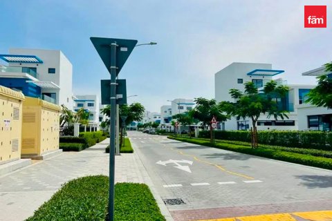 Kaupunkipientalo Dubai, Arabiemiraatit 4 makuuhuonetta, 144 m2 № 727085 - kuva 8