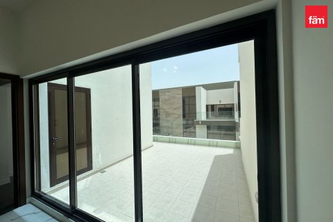 טאונהאוס להשכרה ב Dubai, איחוד האמירויות  4 חדרי שינה, 191.5 מ"ר, מספר 727087 - תמונה 6