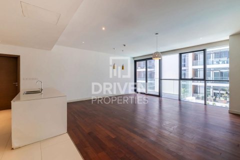Apartment in City Walk, Dubai, UAE 2 bedrooms, 170.29 sq.m. № 743187 - photo 2