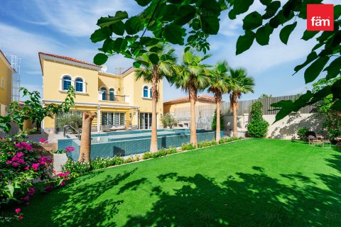 Müüa villa asukohaga Jumeirah Park, Dubai, AÜE: 3 magamistoaga, 680 m² Nr 711561 - pilt 2