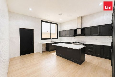 Üürile anda villa asukohaga Al Aweer, Dubai, AÜE: 5 magamistoaga, 1188.2 m² Nr 708243 - pilt 7