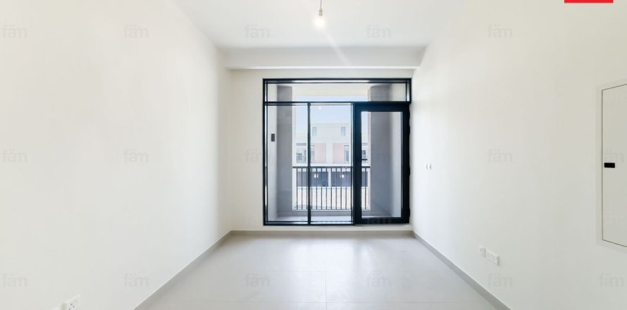Villa i Dubai, UAE 4 sovrum, 323.7 kvm Nr. 708245
