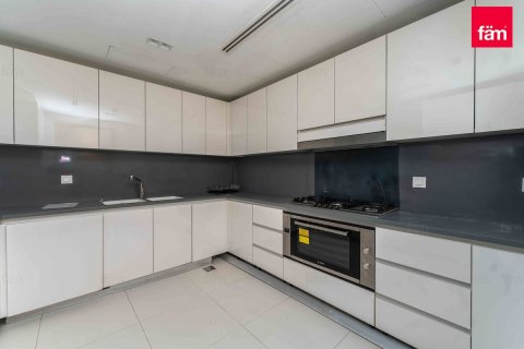 Apartment in Downtown Dubai (Downtown Burj Dubai), UAE 3 bedrooms, 204 sq.m. № 630586 - photo 2