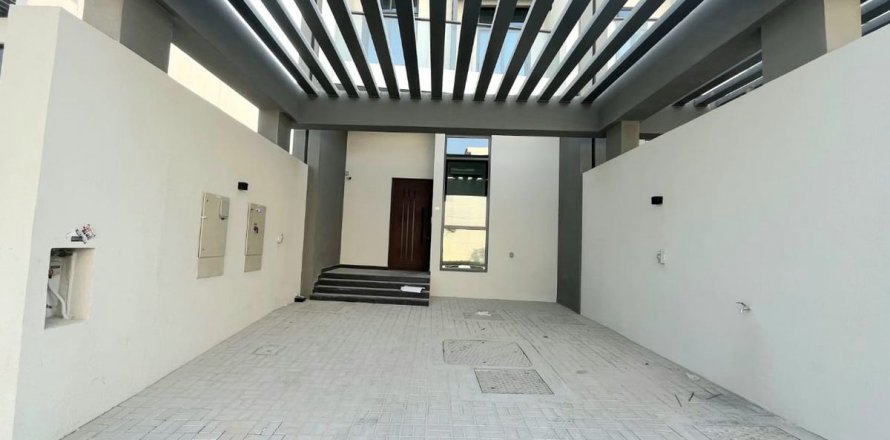 Townhouse sa Al Furjan, Dubai, UAE 4 silid-tulugan, 226 sq.m. № 638459