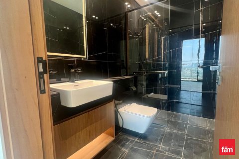 Пәтер Дубай, БАӘ-да 1 жатын бөлме, 63.8 м² № 638455 - фото 12