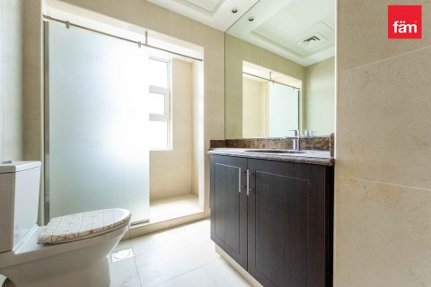 Müüa villa asukohaga Dubai, AÜE: 3 magamistoaga, 549.9 m² Nr 640257 - pilt 26