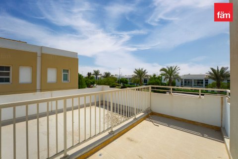 Müüa villa asukohaga Dubai, AÜE: 3 magamistoaga, 549.9 m² Nr 640257 - pilt 15