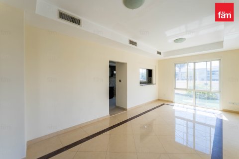 Müüa villa asukohaga Dubai, AÜE: 3 magamistoaga, 549.9 m² Nr 640257 - pilt 3