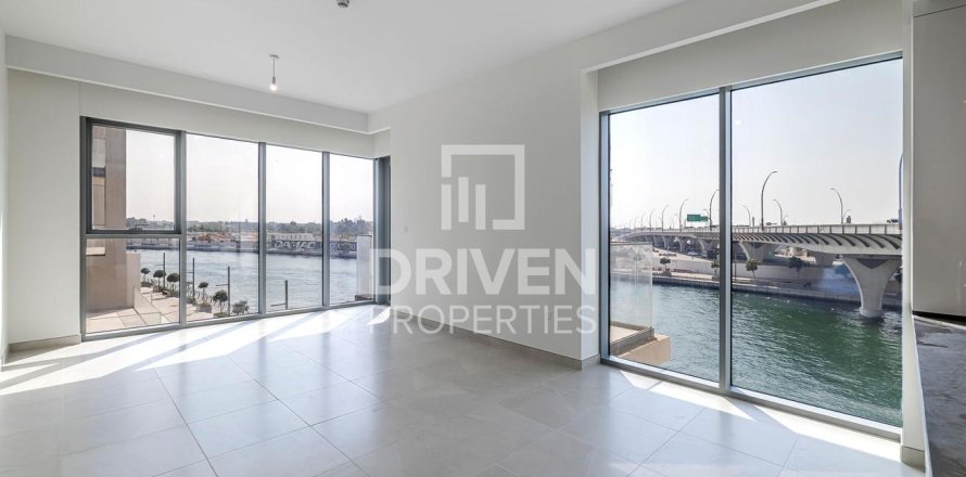 Lakás itt: Al Wasl, Dubai, EAE, 2 hálószoba, 150.22 m², azonosító: 755715