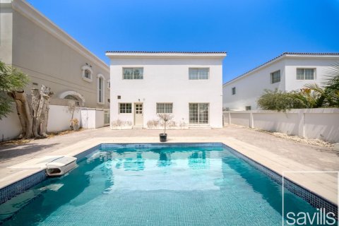 Villa in Al Safa, Dubai, VAE: 4 Schlafzimmer, 1.02 m2 Nr. 764769