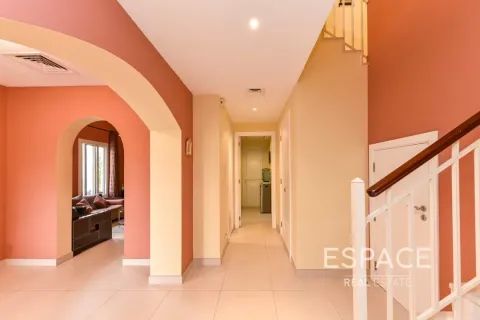 Villa in The Springs, Dubai, UAE 3 bedrooms, 340 sq.m. № 650168 - photo 6