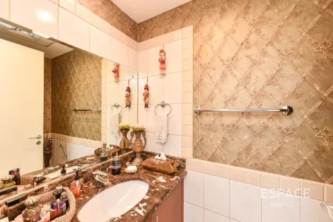 Villa in The Springs, Dubai, UAE 3 bedrooms, 340 sq.m. № 650168 - photo 14