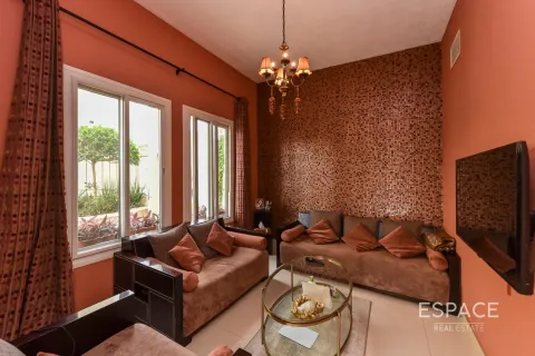 Villa in The Springs, Dubai, UAE 3 bedrooms, 340 sq.m. № 650168 - photo 7