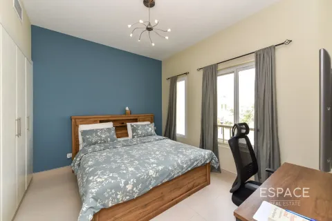 Villa in The Springs, Dubai, UAE 3 bedrooms, 340 sq.m. № 650168 - photo 10