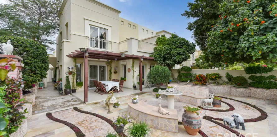 Villa in The Springs, Dubai, UAE 3 bedrooms, 340 sq.m. № 650168