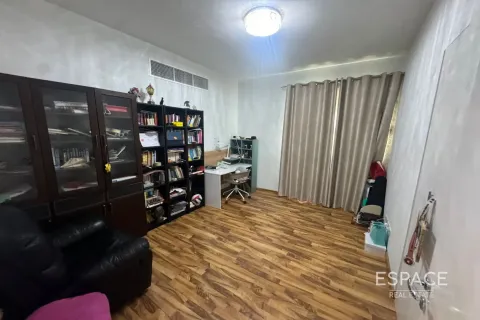 Villa til leje i Meadows, Dubai, UAE 4 soveværelser, 337 kvm № 650147 - foto 9