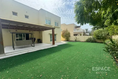 Villa til leje i Meadows, Dubai, UAE 4 soveværelser, 337 kvm № 650147 - foto 2