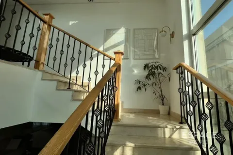 Jumeirah Park, Dubai, UAE의 임대용 빌라 침실 4개, 511제곱미터 번호 650148 - 사진 7