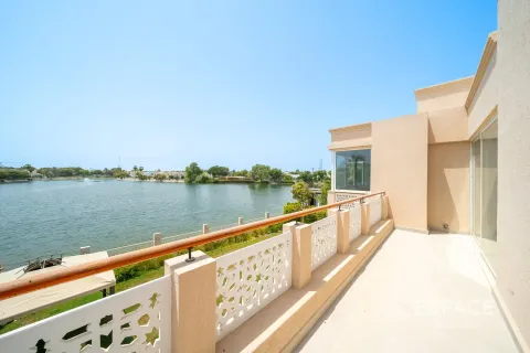 Villa in The Lakes, Dubai, UAE 4 bedrooms, 327 sq.m. № 650166 - photo 12