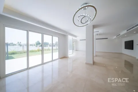 Villa in The Lakes, Dubai, UAE 4 bedrooms, 327 sq.m. № 650166 - photo 4