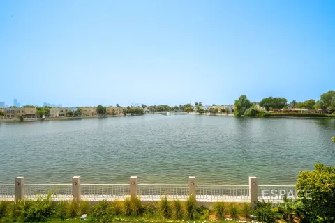 Villa in The Lakes, Dubai, UAE 4 bedrooms, 327 sq.m. № 650166 - photo 14