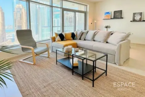 דירה להשכרה ב Dubai Marina, Dubai, איחוד האמירויות  2 חדרי שינה, 125 מ"ר, מספר 650169 - תמונה 1