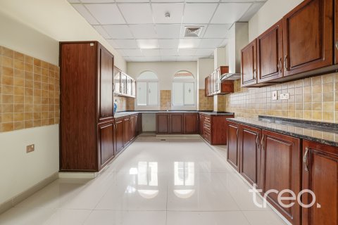 The Villa, Dubai, UAE의 임대용 빌라 침실 5개, 468.42제곱미터 번호 733505 - 사진 9