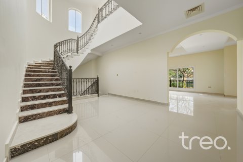 Villa i The Villa, Dubai, Emiratene 5 soverom, 468.42 kvm nr. 733505