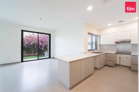 Villa para arrendamento em Dubai Hills Estate, Dubai, EAU 4 quartos, 279 m2 № 708325 - foto 4