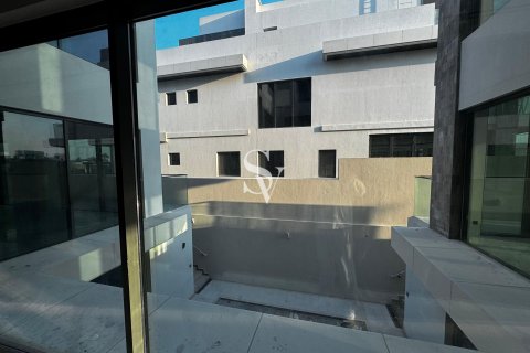 Villa till försäljning i DAMAC Hills (Akoya by DAMAC), Dubai, UAE 6 sovrum, 961 kvm Nr. 677205 - fotografi 21