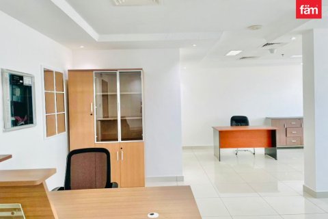 Office in Al Barsha, Dubai, UAE 64 sq.m. № 727785 - photo 8
