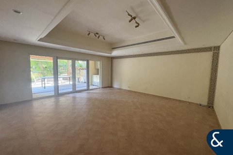 Motor City, Dubai, BAE’de kiralık вилла 4 yatak odası, 400 m² No 685232 - fotoğraf 6