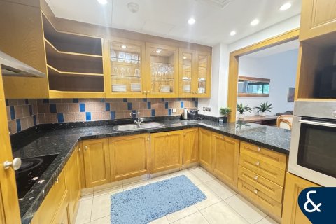 Apartmen di Old Town, Dubai, UAE 2 bilik tidur, 113 meter persegi № 685231 - foto 3