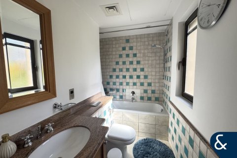 Apartmen di Old Town, Dubai, UAE 2 bilik tidur, 113 meter persegi № 685231 - foto 7