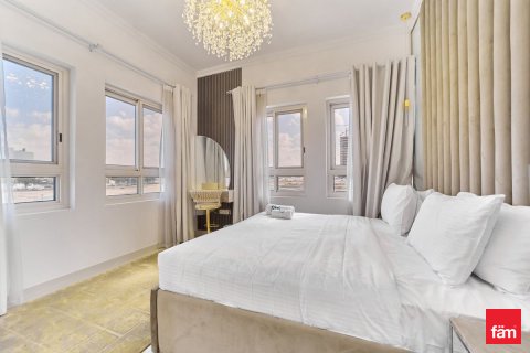 Apartment til leje i Dubai Sports City, Dubai, UAE 2 soveværelser, 99.2 kvm № 686028 - foto 9