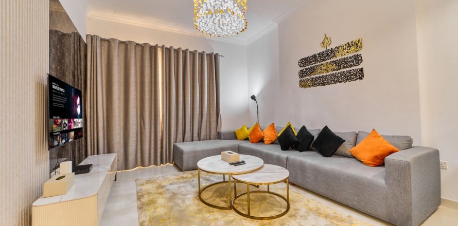 Apartment i Dubai Sports City, Dubai, UAE 2 soveværelser, 99.2 kvm № 686028