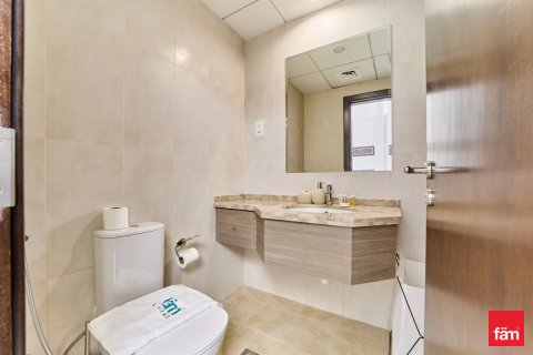 Apartment til leje i Dubai Sports City, Dubai, UAE 2 soveværelser, 99.2 kvm № 686028 - foto 15