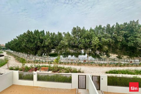Вилла Дубай, БАӘ-да 4 жатын бөлмелер, 260.4 м² № 686029 - фото 4
