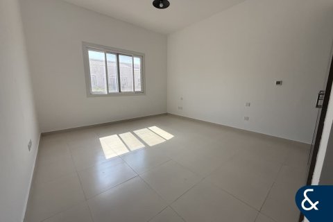Casa urbana para arrendamento em Dubai Land, Dubai, EAU 2 quartos, 180 m2 № 671284 - foto 8