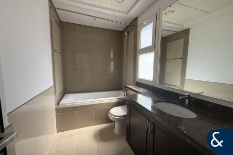 Casa urbana para arrendamento em Dubai Land, Dubai, EAU 2 quartos, 180 m2 № 671284 - foto 9