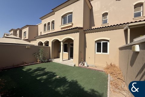 Casa urbana para arrendamento em Dubai Land, Dubai, EAU 2 quartos, 180 m2 № 671284 - foto 10