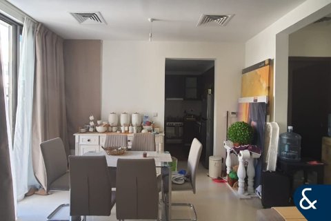 Vilă de închiriat în Reem, Dubai, EAU 3 dormitoare, 308 mp.  №671283 - poză 4