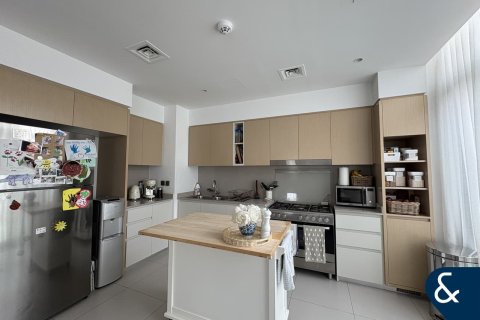 ویلا برای اجاره در Arabian Ranches 3، Dubai، امارات متحده عربی 4 خوابه ، 226 متر مربع ، شماره 671280 - تصویر 4