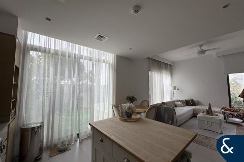 ویلا برای اجاره در Arabian Ranches 3، Dubai، امارات متحده عربی 4 خوابه ، 226 متر مربع ، شماره 671280 - تصویر 6