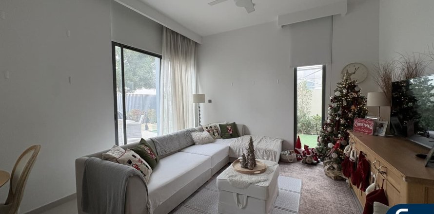 ویلا در Arabian Ranches 3، Dubai ، امارات متحده عربی 4 خوابه ، 226 متر مربع.  شماره 671280