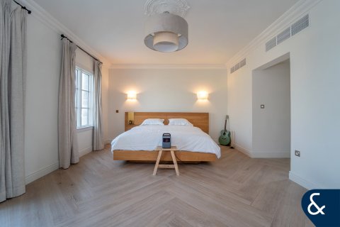 Villa te koop in Jumeirah Golf Estates, Dubai, VAE 4 slaapkamers, 347 vr.m., nr 688558 - foto 11