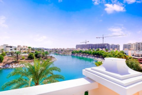 Al Hamra Village、Ras Al Khaimah、UAE にあるタウンハウスの賃貸物件 3ベッドルーム、250 m2、No656229 - 写真 1