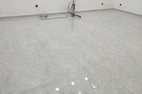 Shop in Business Bay, Dubai, UAE 45 sq.m. № 679476