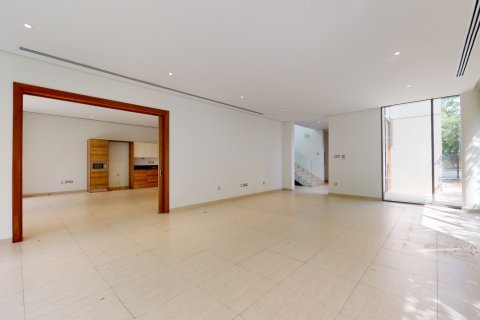 Villa te huur in Umm Suqeim, Dubai, VAE 5 slaapkamers, 5134.01 vr.m., nr 750169 - foto 6