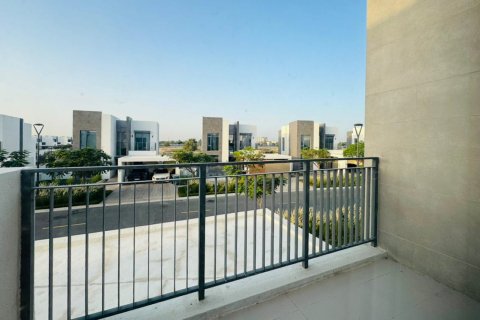 Vilë në Dubai South (Dubai World Central), Emiratet e Bashkuara Arabe 3 dhoma gjumi, 257.59 m2. № 750166 - Foto 18